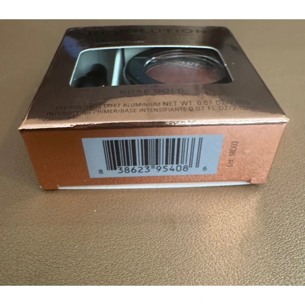 Makeup Revolution Flawless Foils Rose Gold Eyeshadow and Primer Set